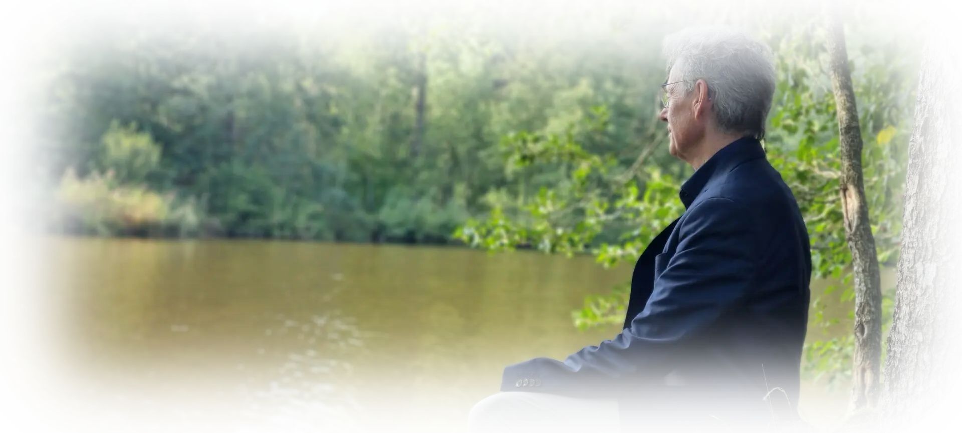 4e0a835c-image-fade Dieter Wolf beim Breathwork am Waldsee in Lindenberg WOLF ARTS ®